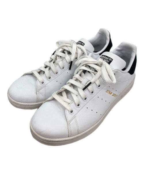 adidas（アディダス）adidas (アディダス) スニーカー ホワイト サイズ:26.5の古着・服飾アイテム