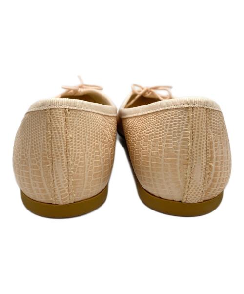 repetto（レペット）repetto (レペット) ポインテッドトゥフラットパンプス アイボリー サイズ:SIZE 36 1/2の古着・服飾アイテム