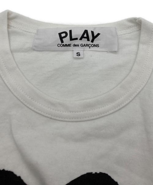 PLAY COMME des GARCONS（プレイコムデギャルソン）PLAY COMME des GARCONS (プレイコムデギャルソン) MULTIPLE HEARTPRINTED T ホワイト サイズ:SIZE Sの古着・服飾アイテム