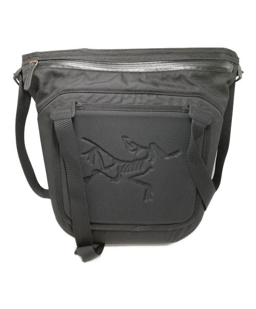 ARC'TERYX（アークテリクス）ARC'TERYX (アークテリクス) ARRO 8/ショルダーバッグ ブラック サイズ:実寸サイズをご参照下さい。の古着・服飾アイテム