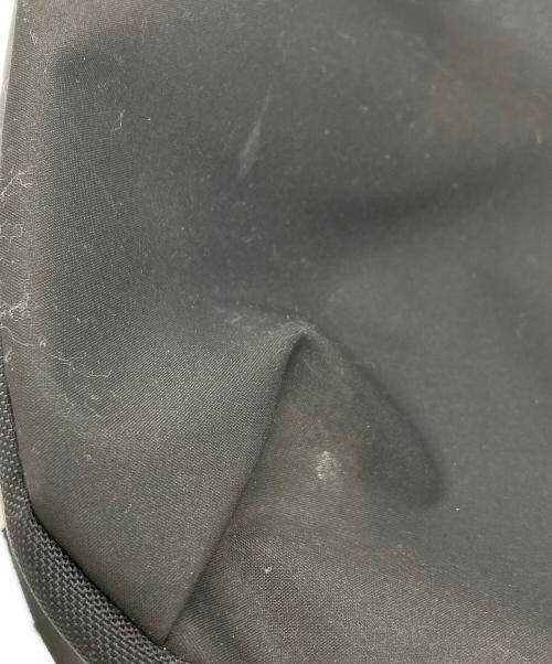 ARC'TERYX（アークテリクス）ARC'TERYX (アークテリクス) ARRO 8/ショルダーバッグ ブラック サイズ:実寸サイズをご参照下さい。の古着・服飾アイテム