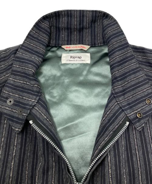 riprap（リップラップ）riprap (リップラップ) ストライプデニムドリズラージャケット グレー サイズ:SIZE　Lの古着・服飾アイテム