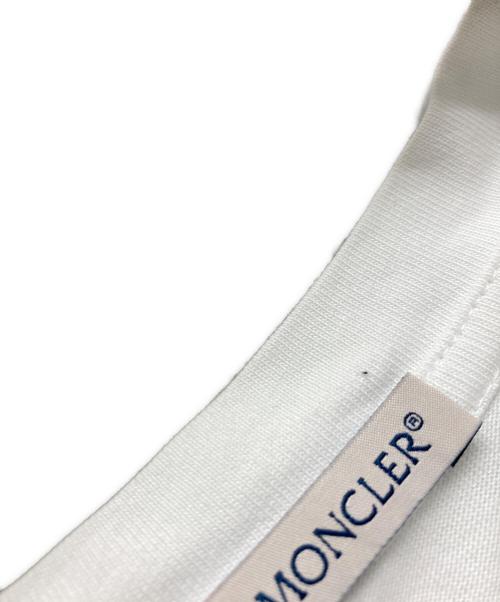 MONCLER（モンクレール）MONCLER (モンクレール) フェルトMonclerロゴTシャツ ホワイト サイズ:Ｍの古着・服飾アイテム