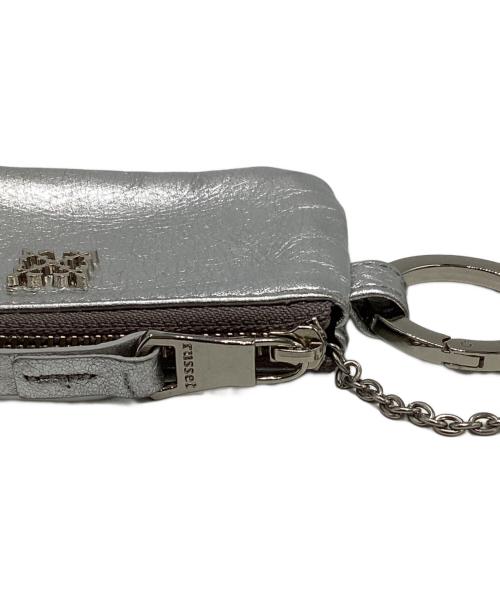 russet（ラシット）russet (ラシット) カラビナ付きソフトレザーマルチケース シルバーの古着・服飾アイテム