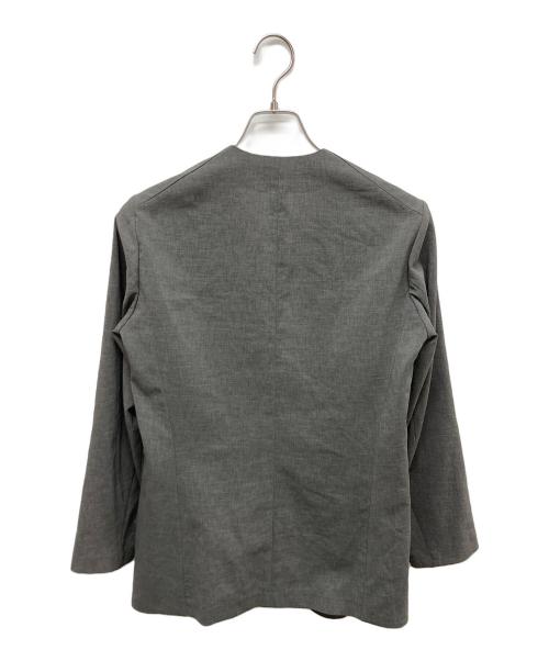NO CONTROL AIR（ノーコントロールエアー）NO CONTROL AIR (ノーコントロールエアー) 強撚ポリエステル・ストレッチポプリンノーカラージャケット グレー サイズ:SIZE XXSの古着・服飾アイテム
