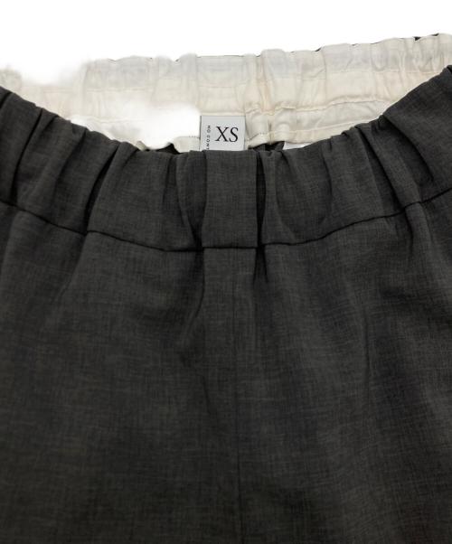 NO CONTROL AIR（ノーコントロールエアー）NO CONTROL AIR (ノーコントロールエアー) 強撚ポリエステル・ストレッチポプリンテーパードパンツ グレー サイズ:SIZE XSの古着・服飾アイテム