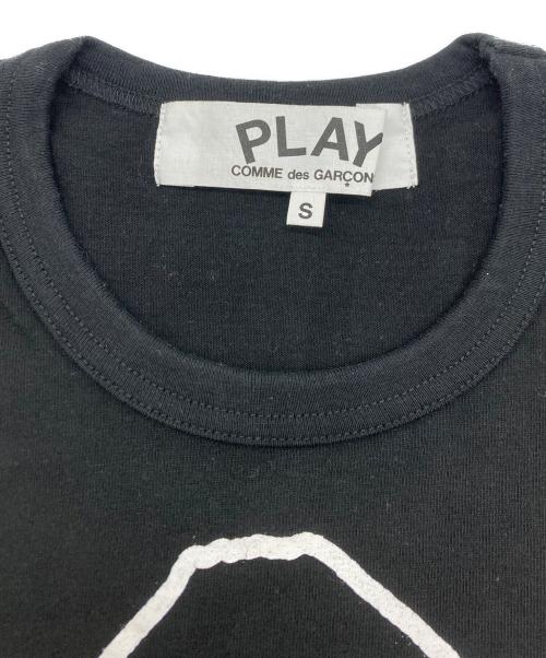 PLAY COMME des GARCONS（プレイコムデギャルソン）PLAY COMME des GARCONS (プレイコムデギャルソン) 逆さラインハート Playロゴ半袖Tシャツ ブラック サイズ:SIZE Sの古着・服飾アイテム