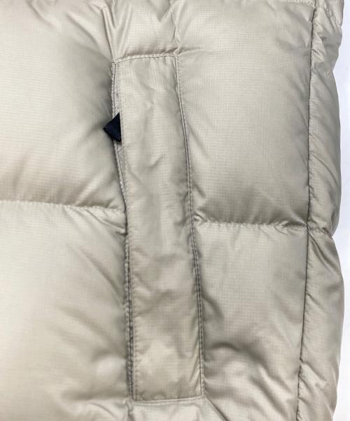 THE NORTH FACE（ザ ノース フェイス）THE NORTH FACE (ザ ノース フェイス) ダウンジャケット ベージュ サイズ:SIZE Mの古着・服飾アイテム