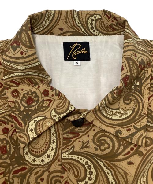 Needles（ニードルズ）Needles (ニードルズ) Coach Jacket - Poly Taffeta / Paisley Print ベージュ サイズ:SIZE Sの古着・服飾アイテム