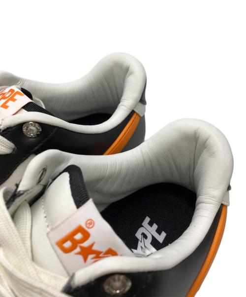 A BATHING APE（ア ベイシング エイプ）A BATHING APE (ア ベイシング エイプ) BAPE STA OS 2 ホワイト×オレンジ サイズ:26.5 cmの古着・服飾アイテム