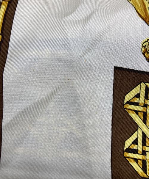 HERMES（エルメス）HERMES (エルメス) スカーフ ホワイト×ベージュの古着・服飾アイテム