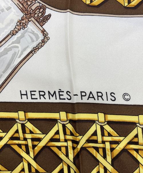 HERMES（エルメス）HERMES (エルメス) スカーフ ホワイト×ベージュの古着・服飾アイテム