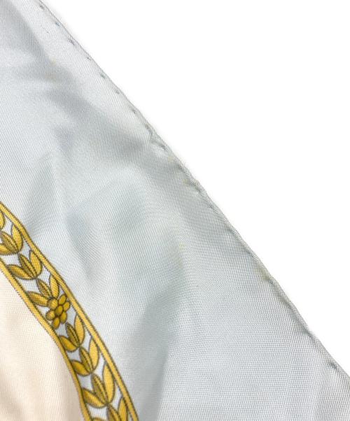 HERMES（エルメス）HERMES (エルメス) スカーフ アイボリー×ブルーの古着・服飾アイテム