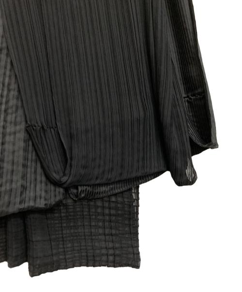 ISSEY MIYAKE WHITE LABEL（イッセイミヤケホワイトレーベル）ISSEY MIYAKE WHITE LABEL (イッセイミヤケホワイトレーベル) プリーツラップスカ-ト ブラック サイズ:SIZE　2の古着・服飾アイテム