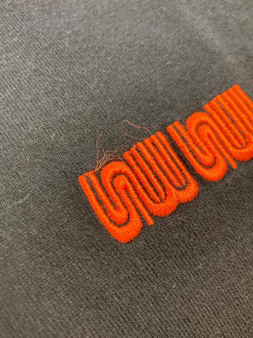 SEESEE（シーシー）SEESEE (シーシー) ロゴ刺繍Tシャツ ブラック サイズ:SIZE Sの古着・服飾アイテム