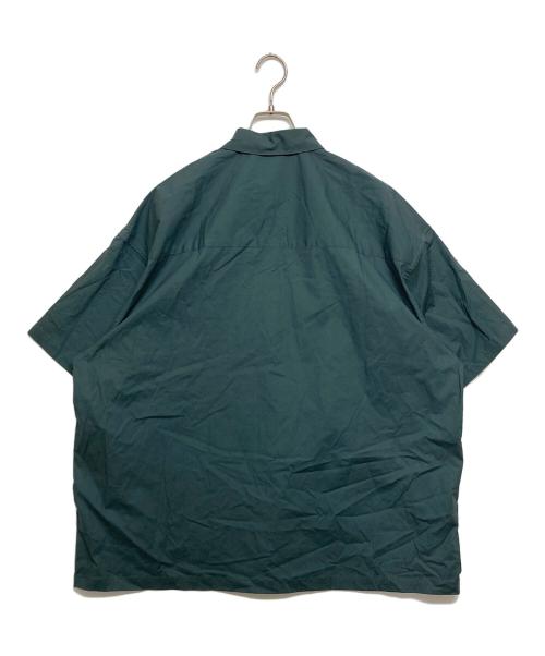 Graphpaper（グラフペーパー）Graphpaper (グラフペーパー) Stretch Typewriter S/S Oversized Box Shirt グリーン サイズ:SIZE Freeの古着・服飾アイテム