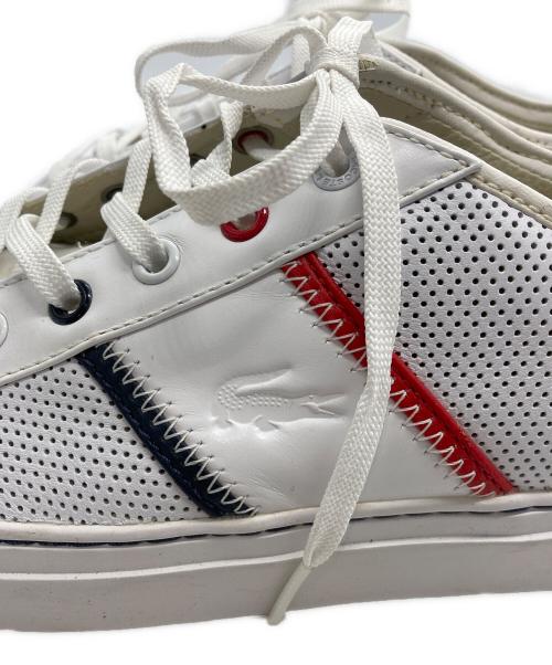 LACOSTE（ラコステ）LACOSTE (ラコステ) スニーカー ホワイト サイズ:27の古着・服飾アイテム