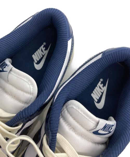 NIKE（ナイキ）NIKE (ナイキ) WMNS DUNK LOW PRM ネイビー×ホワイト サイズ:27.5の古着・服飾アイテム