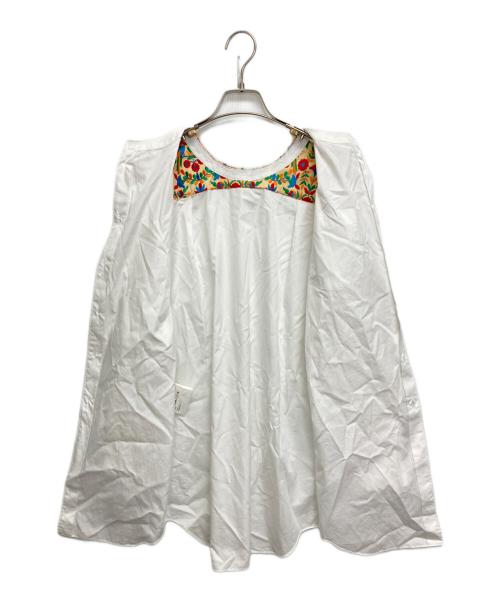 COMME des GARCONS HOMME PLUS（コムデギャルソンオムプリュス）COMME des GARCONS HOMME PLUS (コムデギャルソンオムプリュス) 前後逆転 フラワー刺繍シャツ ホワイト サイズ:SIZE XSの古着・服飾アイテム
