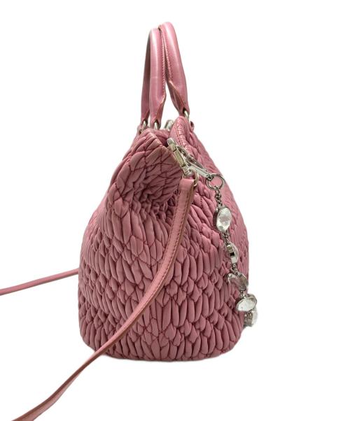 MIU MIU（ミュウミュウ）MIU MIU (ミュウミュウ) ナッパクリスタル ショルダーバッグ ピンクの古着・服飾アイテム
