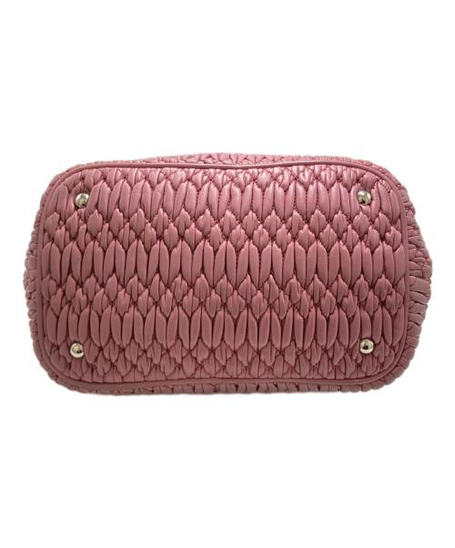 MIU MIU（ミュウミュウ）MIU MIU (ミュウミュウ) ナッパクリスタル ショルダーバッグ ピンクの古着・服飾アイテム