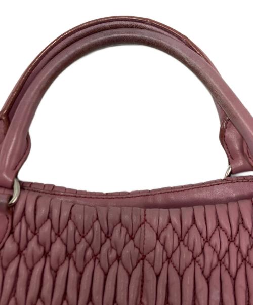 MIU MIU（ミュウミュウ）MIU MIU (ミュウミュウ) ナッパクリスタル ショルダーバッグ ピンクの古着・服飾アイテム