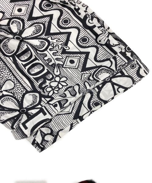 Dior（ディオール）Dior (ディオール) Shawn Stussy (ショーン・ステューシー) ハーフパンツ ホワイト×ブラック サイズ:SIZE 50の古着・服飾アイテム