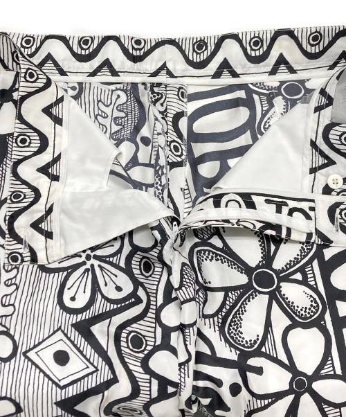 Dior（ディオール）Dior (ディオール) Shawn Stussy (ショーン・ステューシー) ハーフパンツ ホワイト×ブラック サイズ:SIZE 50の古着・服飾アイテム