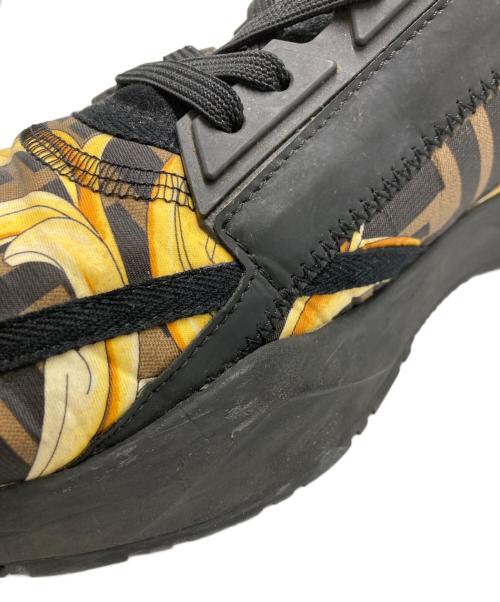 VERSACE（ヴェルサーチェ）VERSACE (ヴェルサーチェ) FENDI (フェンディ) フェンダーチェ ロートップスニーカー ブラック サイズ:SIZE9の古着・服飾アイテム