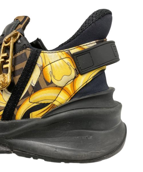 VERSACE（ヴェルサーチェ）VERSACE (ヴェルサーチェ) FENDI (フェンディ) フェンダーチェ ロートップスニーカー ブラック サイズ:SIZE9の古着・服飾アイテム
