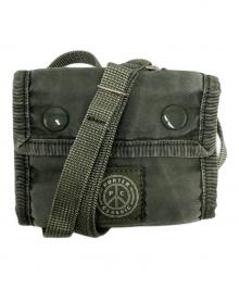 Porter Classic（ポータークラシック）の古着「SUPER NYLON ネックウォレット」｜グリーン
