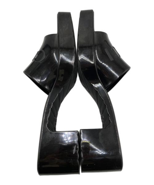 GUCCI（グッチ）GUCCI (グッチ) ラバー スライド チャンキーヒール サンダル ブラック サイズ:SIZE37の古着・服飾アイテム