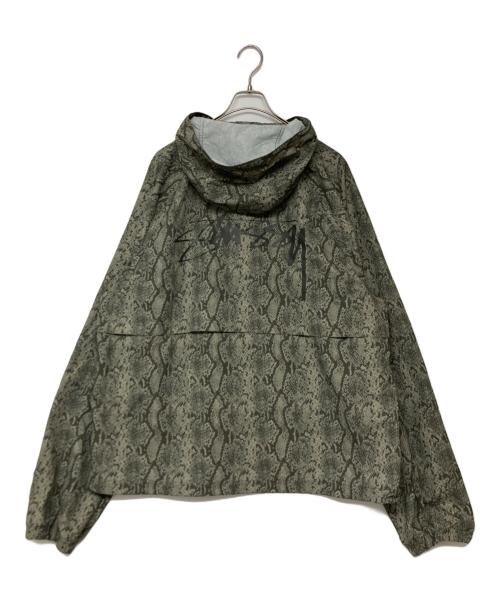 stussy（ステューシー）stussy (ステューシー) BEACH SHELL SNAKE PRINT NYLON/ジャケット カーキ サイズ:SIZE XLの古着・服飾アイテム