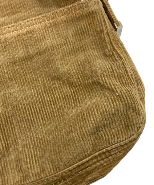 FENDI（フェンディ）FENDI (フェンディ) コーデュロイマンマバケットバッグ ブラウン サイズ:実寸サイズをご参照下さい。の古着・服飾アイテム