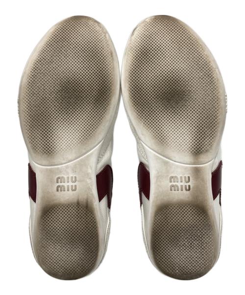 MIU MIU（ミュウミュウ）MIU MIU (ミュウミュウ) ジムナジウム バレリーナ ホワイト×ブラウン サイズ:SIZE 35・5の古着・服飾アイテム