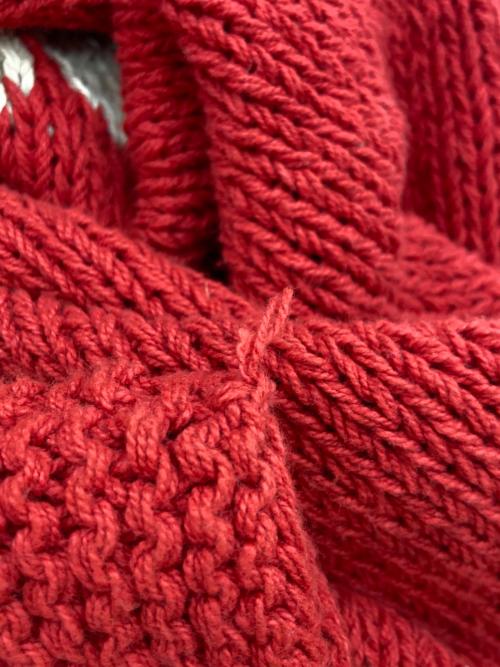 Mcmachan Woolen（マクマーンウーレン）Mcmachan Woolen (マクマーンウーレン) ワラワーロールニット レッド サイズ:SIZE Freeの古着・服飾アイテム