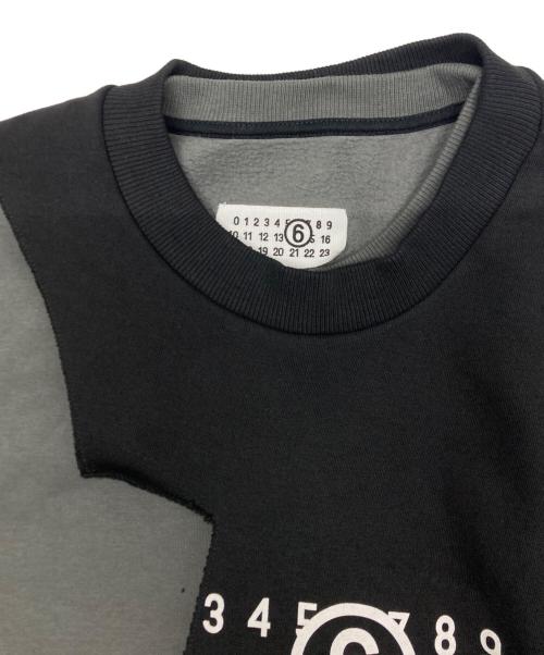 MM6 Maison Margiela（エムエムシックスメゾンマルジェラ）MM6 Maison Margiela (エムエムシックスメゾンマルジェラ) Numeric Print レイヤード スウェットシャツ グレー×ブラック サイズ:SIZE XXLの古着・服飾アイテム
