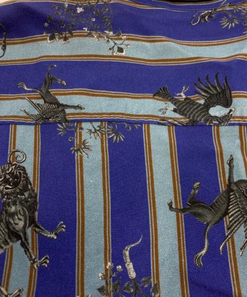 MATSUFUJI（マツフジ）MATSUFUJI (マツフジ) RARE THINGS PRINT JACKET ブルー サイズ:SIZE 3の古着・服飾アイテム