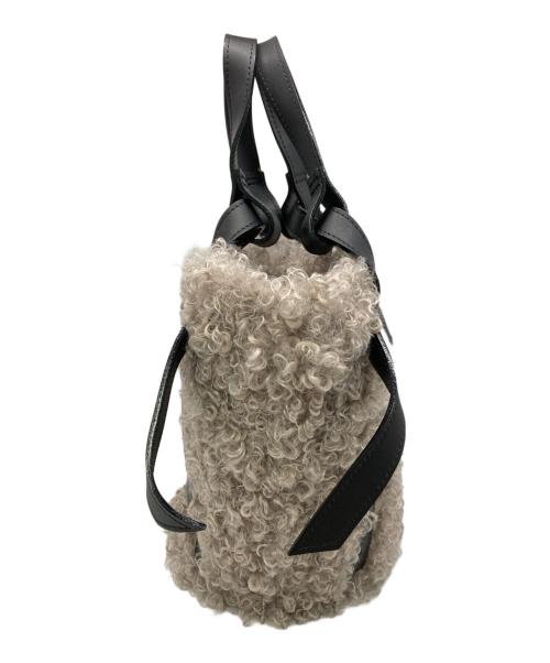 VIOLAd'ORO（ヴィオラドーロ）VIOLAd'ORO (ヴィオラドーロ) ボアハンドバッグ ブラック×ベージュ サイズ:実寸サイズをご参照下さい。の古着・服飾アイテム