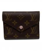 LOUIS VUITTONルイ ヴィトン）の古着「3つ折り財布」｜ブラウン×ピンク