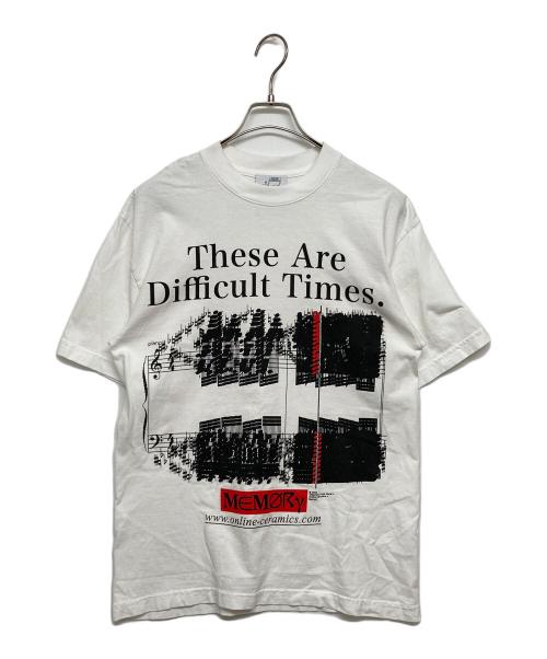 ONLINE CERAMICS（オンライン セラミックス）ONLINE CERAMICS (オンライン セラミックス) oneohtrix point never プリントTシャツ ホワイト サイズ:不明の古着・服飾アイテム