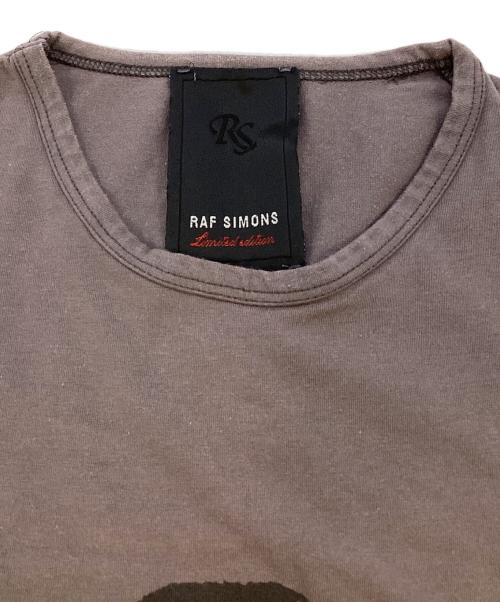 RAF SIMONS（ラフシモンズ）RAF SIMONS (ラフシモンズ) Limited Edition 10th Anniversary Tee/プリントTシャツ グレー サイズ:SIZE48の古着・服飾アイテム