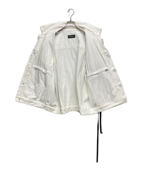 ANN DEMEULEMEESTER（アンドゥムルメステール）ANN DEMEULEMEESTER (アンドゥムルメステール) BENOIT 5-POCKETS HIGH COMFORT SLEEVELESS JACKET ホワイト サイズ:size 50の古着・服飾アイテム