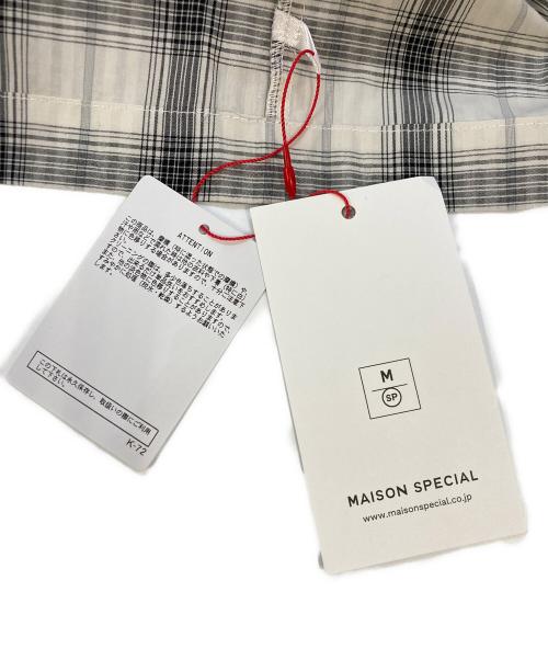 MAISON SPECIAL（メゾンスペシャル）MAISON SPECIAL (メゾンスペシャル) Button Slit Short Shirt グレー×ホワイト サイズ:Free 未使用品の古着・服飾アイテム