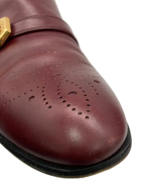 GUCCI（グッチ）GUCCI (グッチ) メダリオン レザー ベルト ショート ヒール ブーツ ボルドー サイズ:SIZE 38の古着・服飾アイテム
