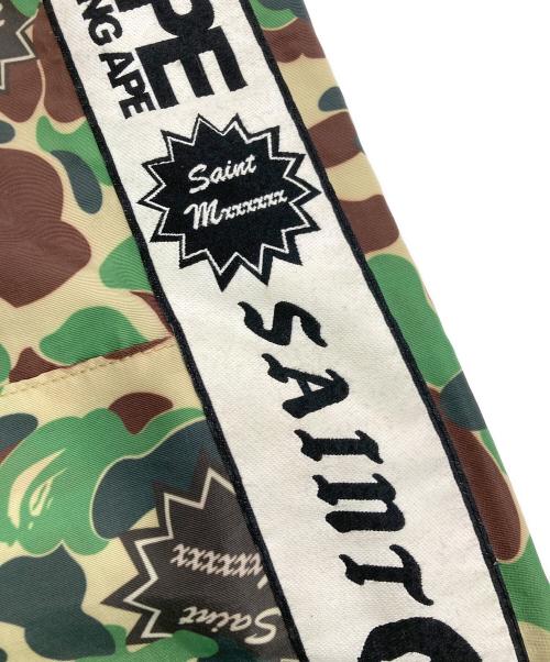 A BATHING APE（ア ベイシング エイプ）A BATHING APE (ア ベイシング エイプ) SAINT MICHAEL (セントマイケル) AP TRACK PNT グリーン サイズ:SIZE Mの古着・服飾アイテム