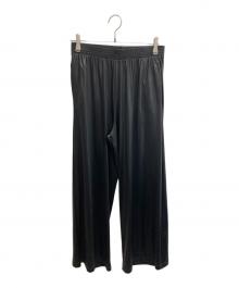 MM6 Maison Margiela（エムエムシックスメゾンマルジェラ）の古着「コーティングイージーワイドパンツ」｜ブラック