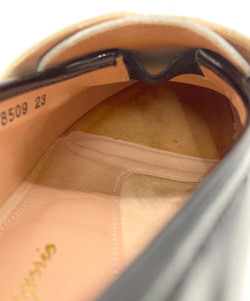 ROBERT CLERGERIE（ロベール・クレジュリー）ROBERT CLERGERIE (ロベール・クレジュリー) ローファー ホワイト×ブラック サイズ:SIZE 23cmの古着・服飾アイテム