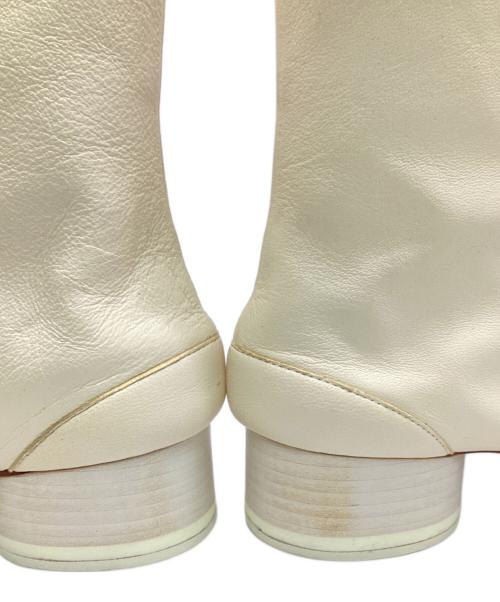 Maison Margiela（メゾンマルジェラ）Maison Margiela (メゾンマルジェラ) TABI/足袋ブーツ アイボリー サイズ:SIZE 37の古着・服飾アイテム