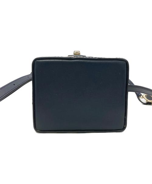 Kate Spade（ケイトスペード）Kate Spade (ケイトスペード) サンキス スムースレザー ストライプ プリント 3D テント サングラス ショルダーバッグ ホワイト×ベージュの古着・服飾アイテム